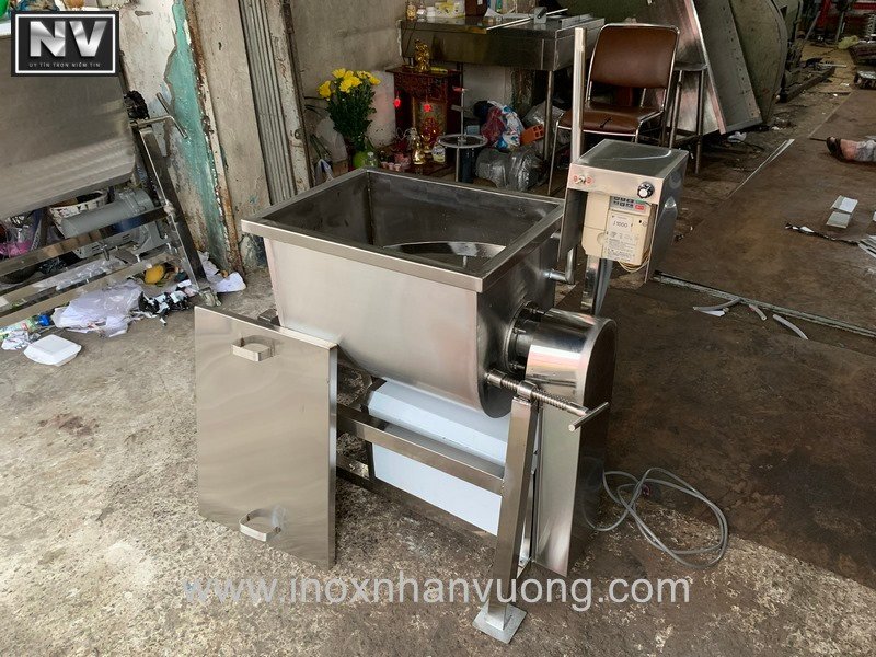 5+ lý do nên mua máy trộn thịt công nghiệp của Inox Nhẫn Vượng