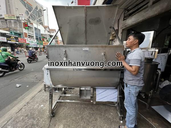 Máy trộn thức ăn chăn nuôi Inox Nhẫn Vượng bán chạy nhất hiện nay