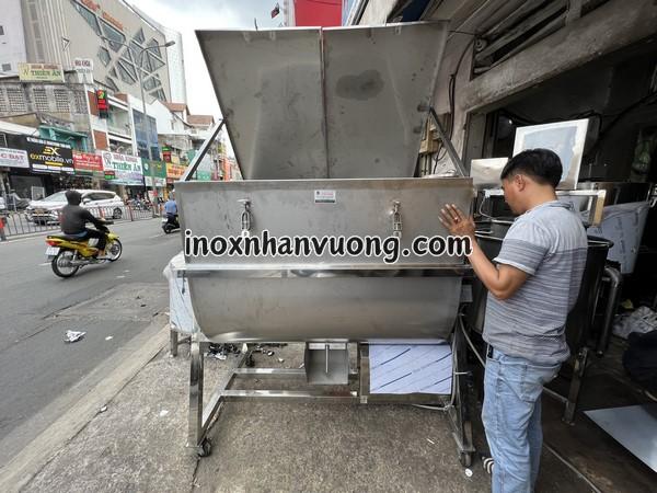 Máy trộn thức ăn chăn nuôi Inox Nhẫn Vượng bán chạy nhất hiện nay