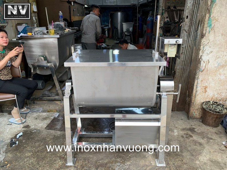 Máy trộn thực phẩm